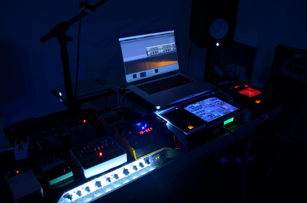 MIDI Designer is the go-to professional MIDI controller platform for iOS. Electro Band fuses technology and art.